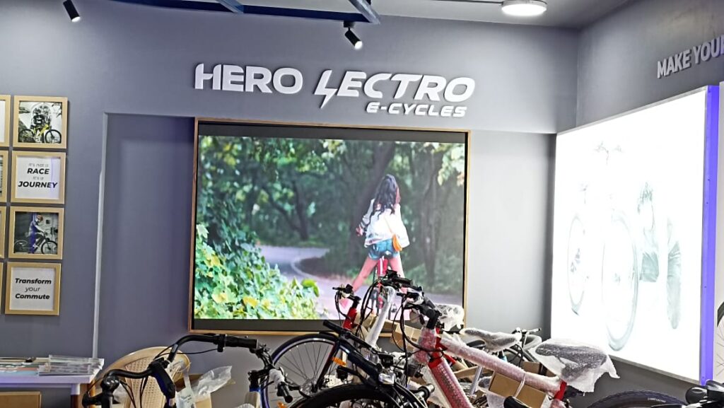 Digital LED video display by Beyond Retail
